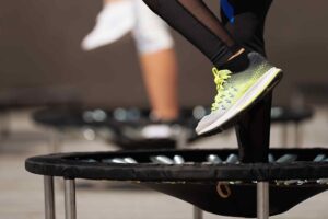 trampolin springen rebounding